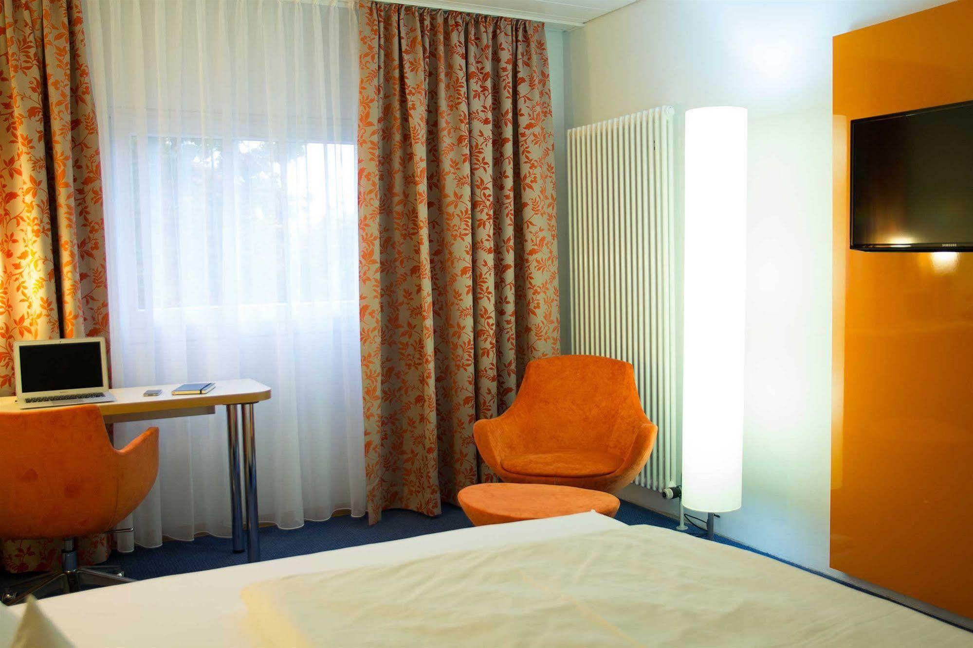 Stadt-Gut-Hotel Filderhotel Ostfildern Extérieur photo